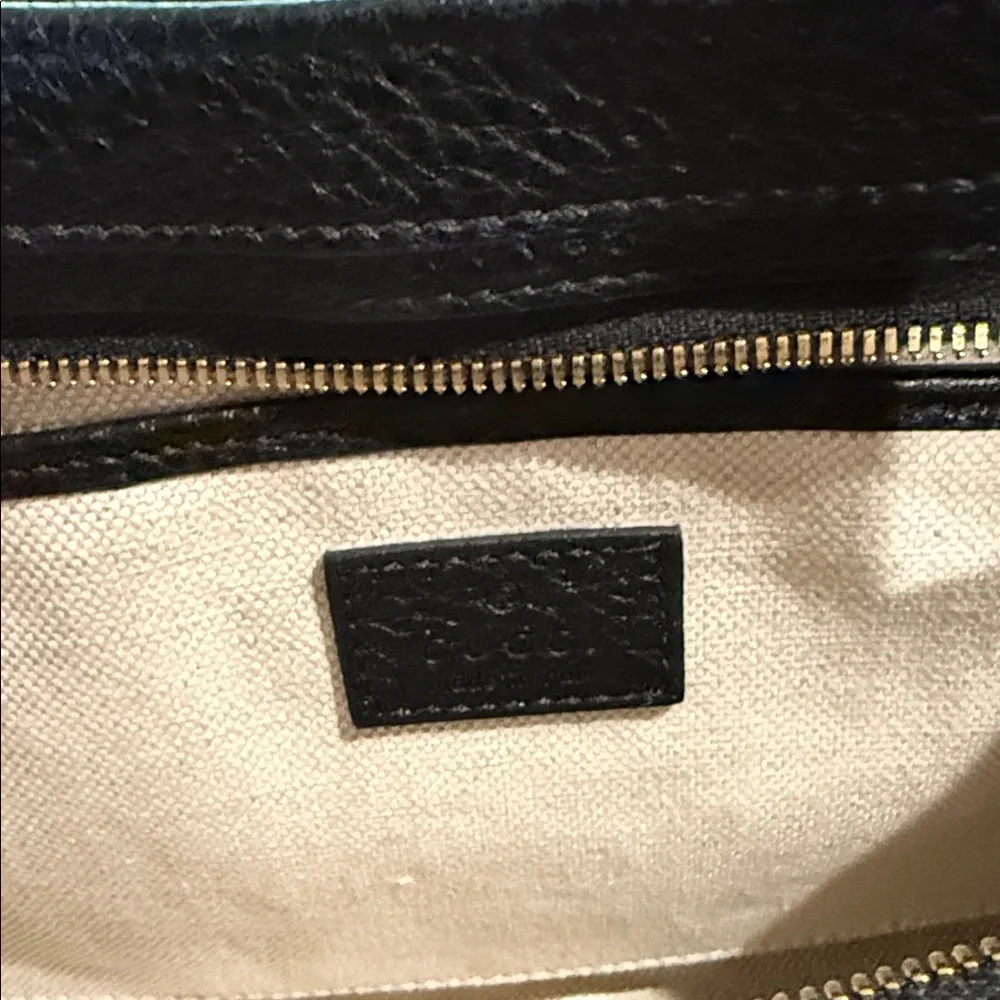 Gucci Black GG Emblem Handbag large shoulder bag - Picture 9 of 11
